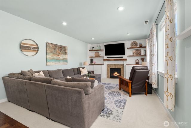 3307 Highlands Boulevard, Puyallup, WA 98372