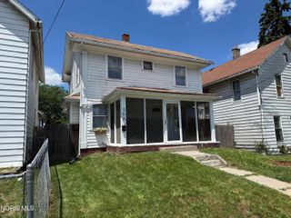 568 Dover Place, Toledo, OH 43605