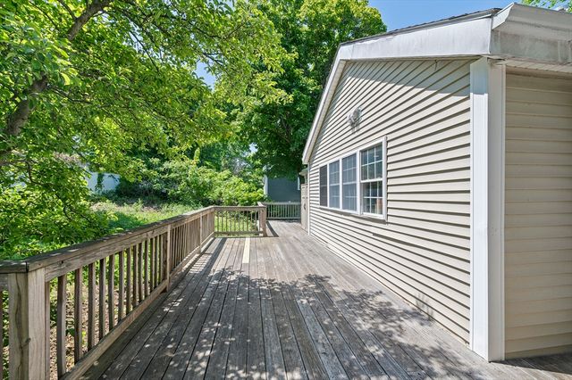 122 Massachusetts Ave 122, Lexington, MA 02420