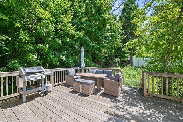 122 Massachusetts Ave 122, Lexington, MA 02420