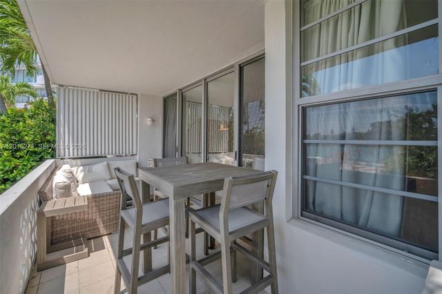 9101 E Bay Harbor Dr 101, Bay Harbor Islands, FL 33154