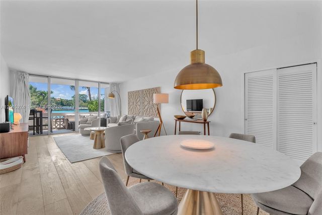 9101 E Bay Harbor Dr 101, Bay Harbor Islands, FL 33154