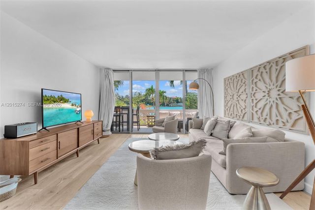 9101 E Bay Harbor Dr 101, Bay Harbor Islands, FL 33154