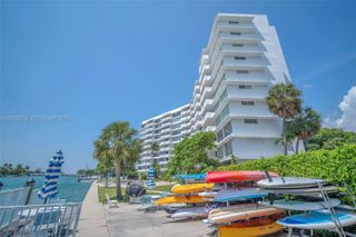 9101 E Bay Harbor Dr 101, Bay Harbor Islands, FL 33154