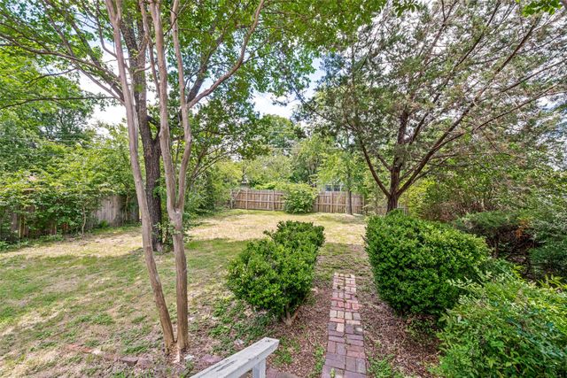1245 Lowe Street, Fort Worth, TX 76110