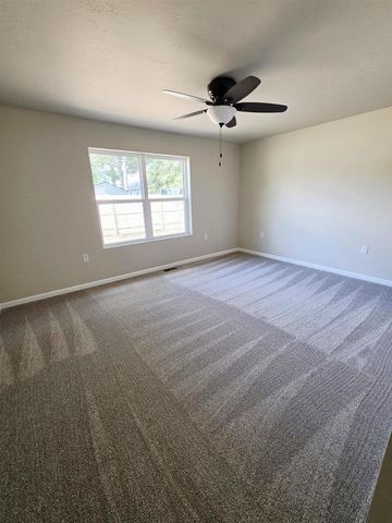 434 VILLAGE LANE, Ripon, WI 54971