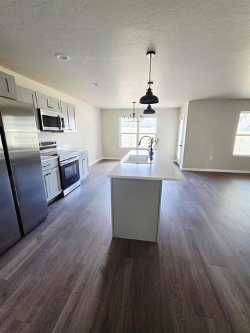 434 VILLAGE LANE, Ripon, WI 54971
