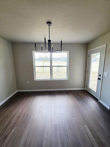 434 VILLAGE LANE, Ripon, WI 54971