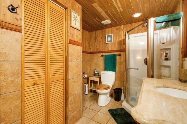 2350 LAKEVIEW DRIVE, Haines City, FL 33844