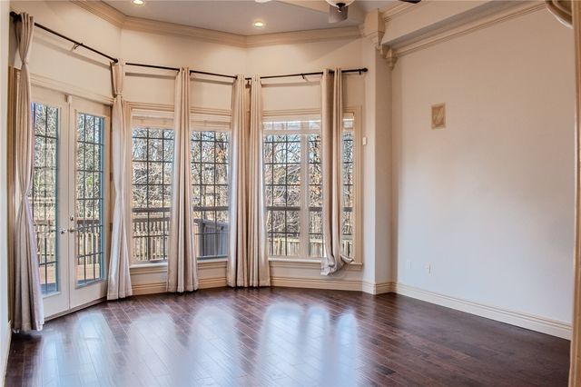 5106 S Sloan Circle, Rogers, AR 72758