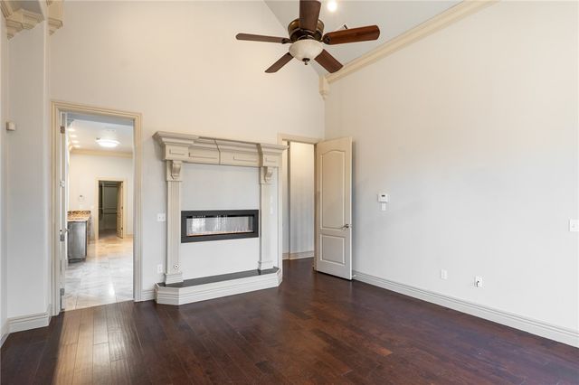 5106 S Sloan Circle, Rogers, AR 72758