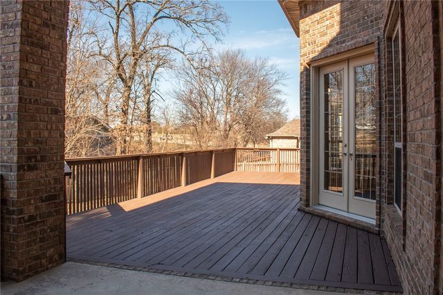 5106 S Sloan Circle, Rogers, AR 72758