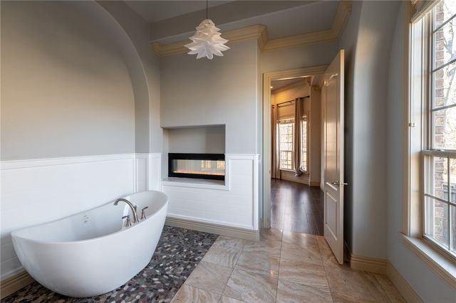 5106 S Sloan Circle, Rogers, AR 72758