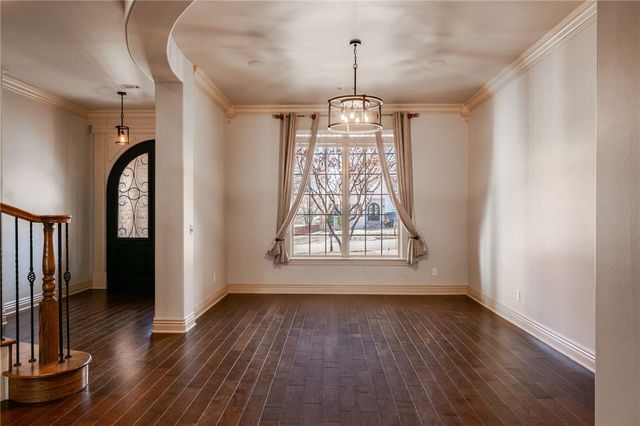 5106 S Sloan Circle, Rogers, AR 72758