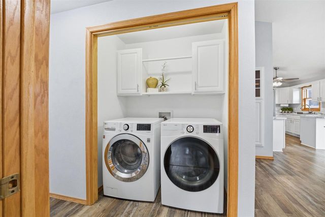 1820 BASSWOOD LANE, Little Chute, WI 54140