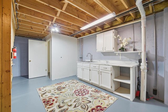 1820 BASSWOOD LANE, Little Chute, WI 54140