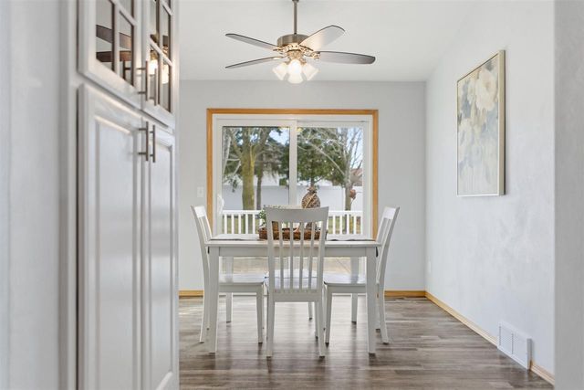 1820 BASSWOOD LANE, Little Chute, WI 54140