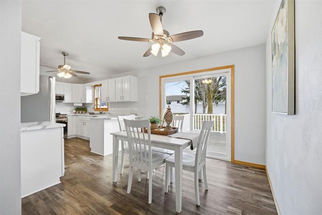 1820 BASSWOOD LANE, Little Chute, WI 54140