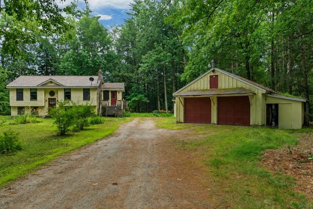 52 Pine Grove Lane, Lebanon, ME 04027