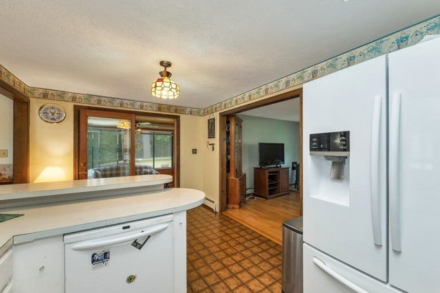 52 Pine Grove Lane, Lebanon, ME 04027