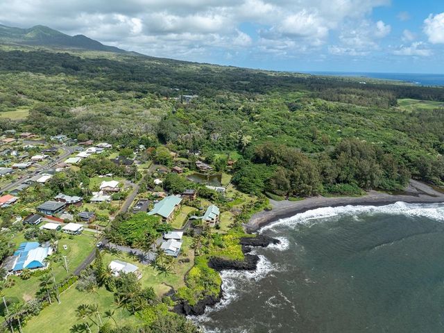 165 Waikoloa Rd, Hana, HI 96713