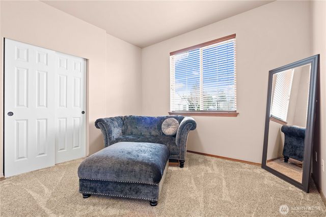 814 10th Street SE, Puyallup, WA 98372