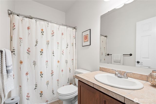 814 10th Street SE, Puyallup, WA 98372