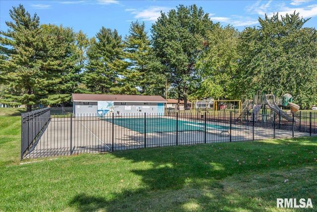 61 SARAH Avenue, Springfield, IL 62703