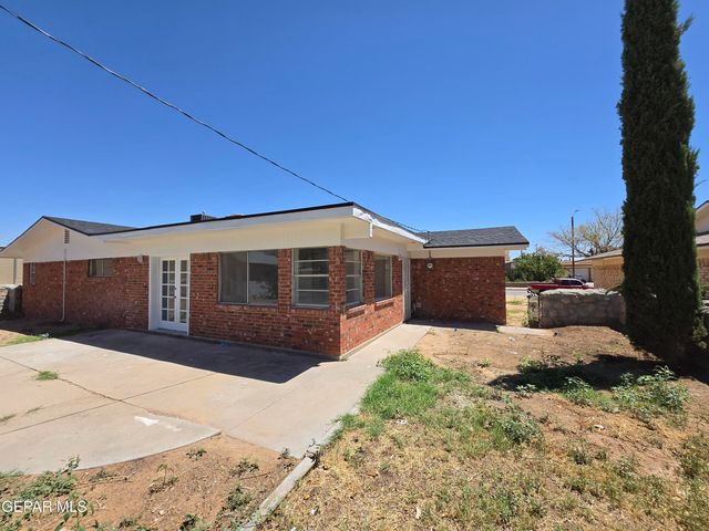 2705 FIERRO Drive, El Paso, TX 79935