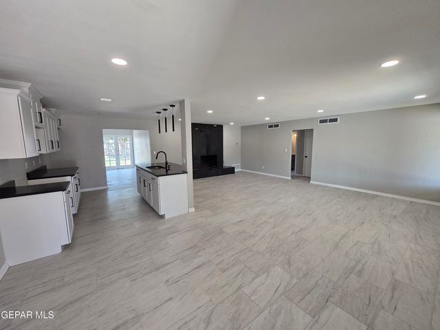 2705 FIERRO Drive, El Paso, TX 79935
