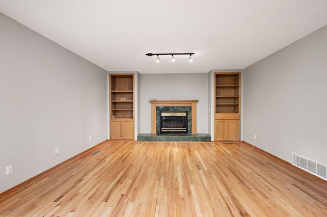 22469 130th Avenue N, Rogers, MN 55374