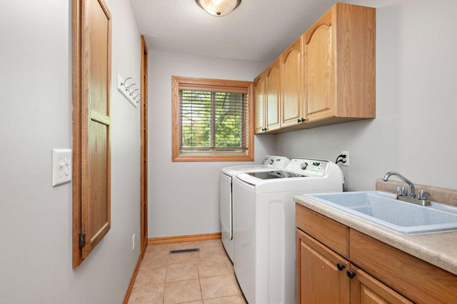 22469 130th Avenue N, Rogers, MN 55374