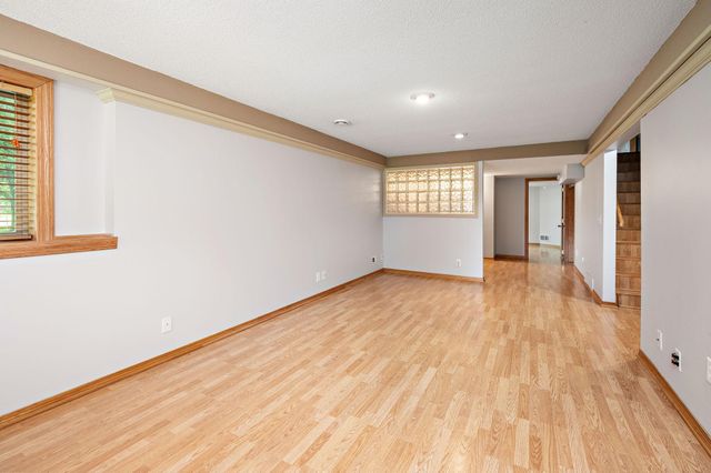 22469 130th Avenue N, Rogers, MN 55374