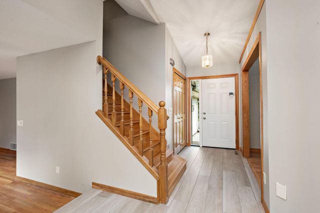 22469 130th Avenue N, Rogers, MN 55374