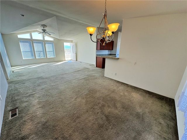 869 S Escuela Road, Golden Valley, AZ 86413