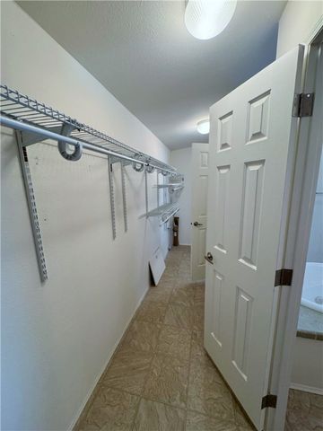 869 S Escuela Road, Golden Valley, AZ 86413