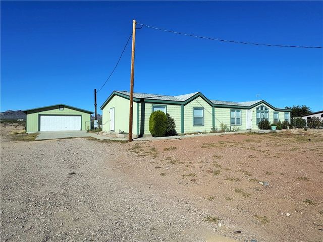 869 S Escuela Road, Golden Valley, AZ 86413