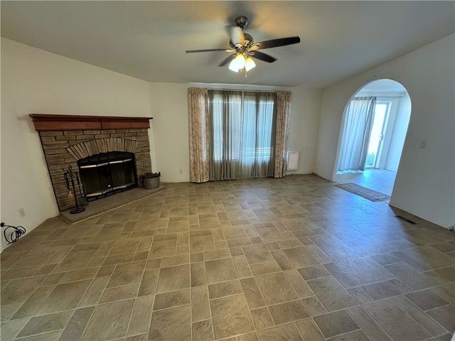 869 S Escuela Road, Golden Valley, AZ 86413