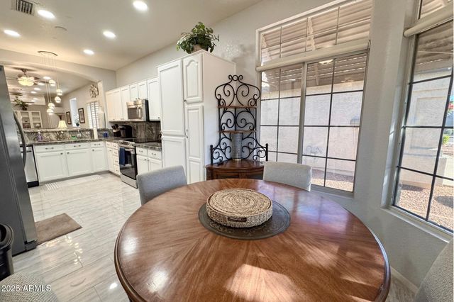 10268 W POTTER Drive, Peoria, AZ 85382