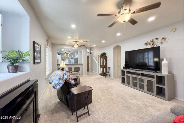 10268 W POTTER Drive, Peoria, AZ 85382