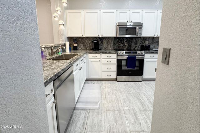 10268 W POTTER Drive, Peoria, AZ 85382