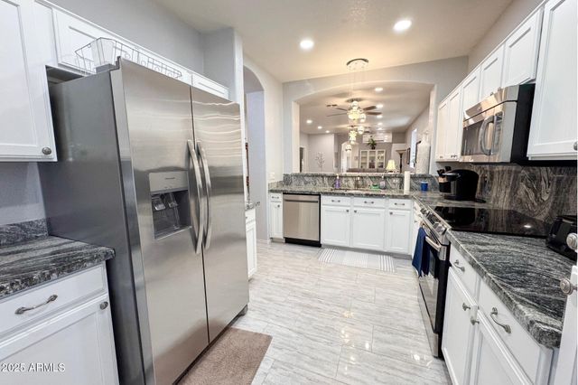 10268 W POTTER Drive, Peoria, AZ 85382