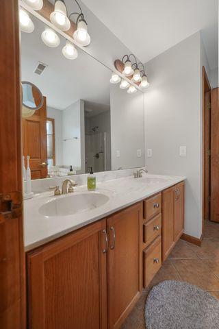 266 Kincraig Drive, Valparaiso, IN 46385