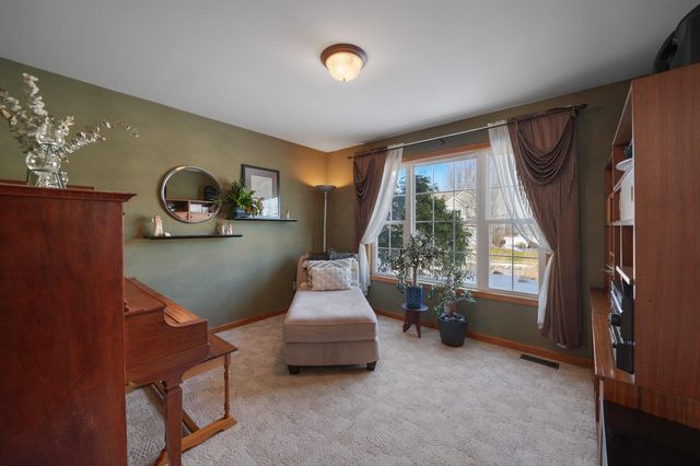 266 Kincraig Drive, Valparaiso, IN 46385