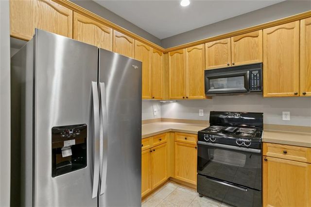 4617 Eden Ridge Drive, Acworth, GA 30101