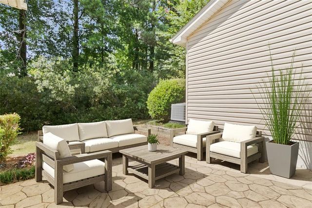 4617 Eden Ridge Drive, Acworth, GA 30101