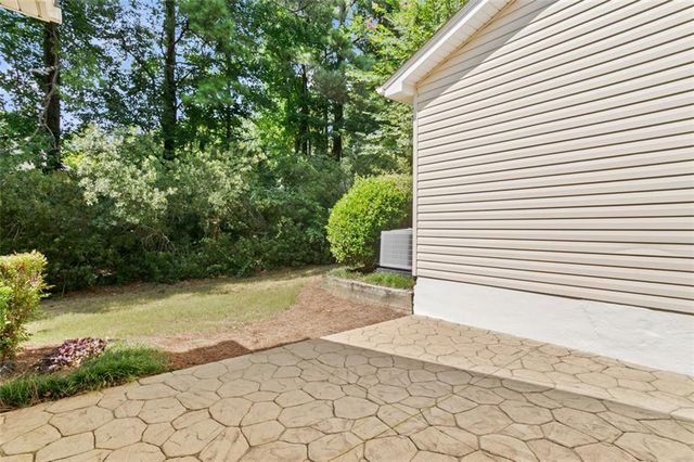 4617 Eden Ridge Drive, Acworth, GA 30101