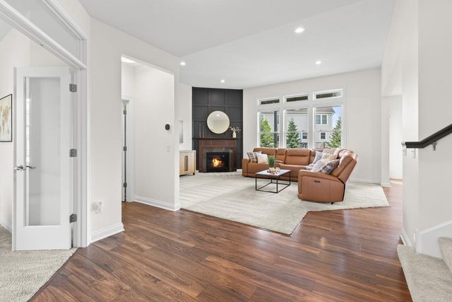 16563 Beverly Drive, Eden Prairie, MN 55347