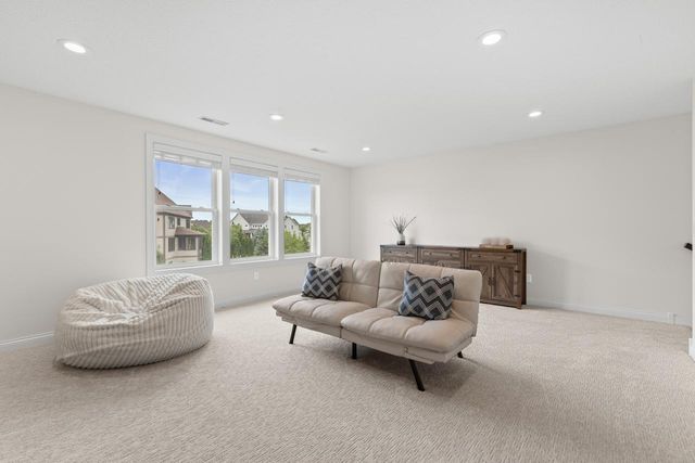 16563 Beverly Drive, Eden Prairie, MN 55347