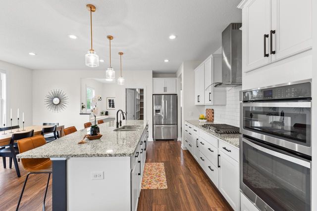16563 Beverly Drive, Eden Prairie, MN 55347